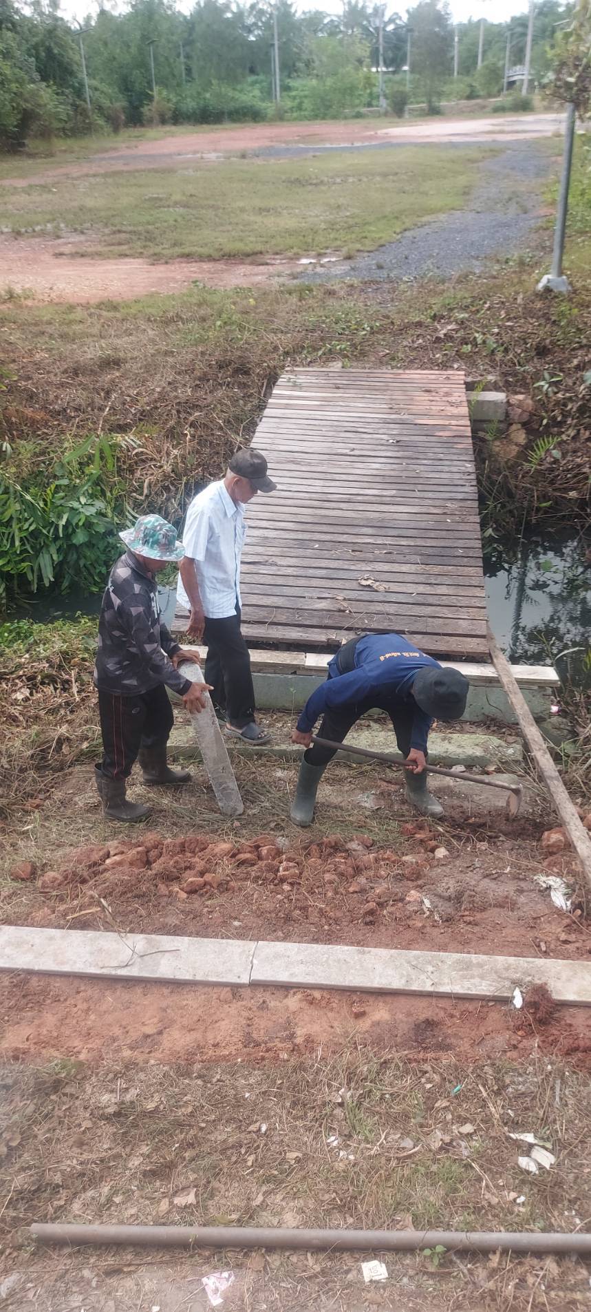 องค์การบริหารส่วนตำบลมะขามเตี้ยจัดเตรียมพื้นที่สำหรับลอยกระทง