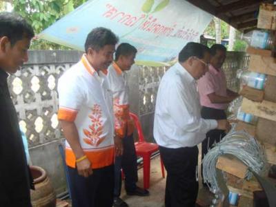 นายดำริห์   บุญจริง ผู้ว่าราชการจังหวัดสุราษฎร์ธานี  ตรวจเยื่อมการดำเนินงาน