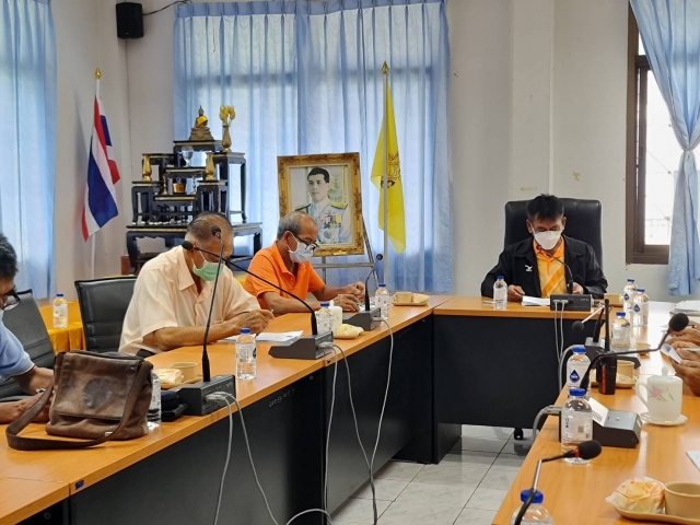 คณะกรรมการพัฒนาองค์การบริหารส่วนตำบลมะขามเตี้ย  ประชุมแผนพัฒนาท้องถิ่น พ.ศ.2561-2565(เพิ่มเติมฉบับที