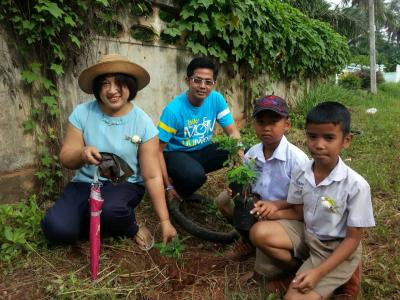ประมวลภาพกิจกรรม Tree for mom โครงการปลูกต้นไม้เพื่อเพิ่มพื้นที่สีเขียว ลดภาวะดลกร้อนในพื้นที่ตำบลมะ